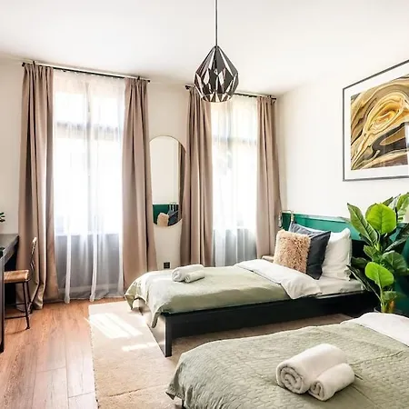 Tower Old Town Lux 4br & 3bath Terrace * Prága