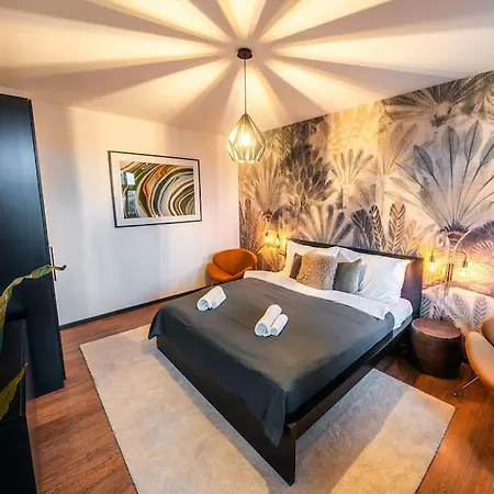 Apartment Tower Old Town Lux 4br & 3bath Terrace Prague
