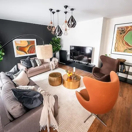 Tower Old Town Lux 4br & 3bath Terrace